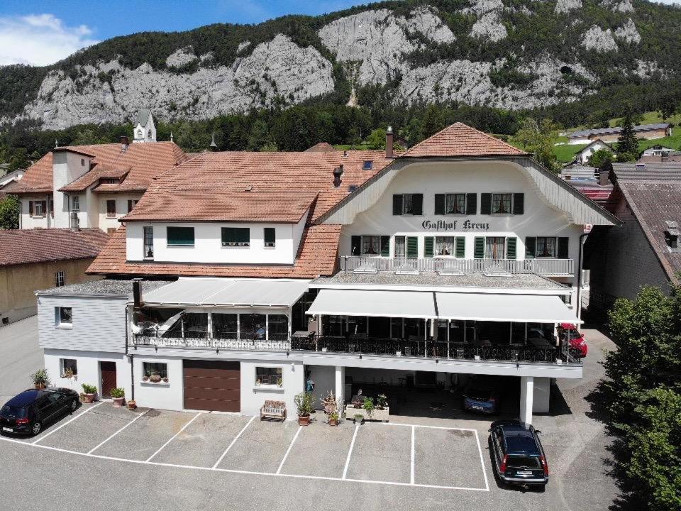 Hotel Gasthof Kreuz Welschenrohr Kültér fotó